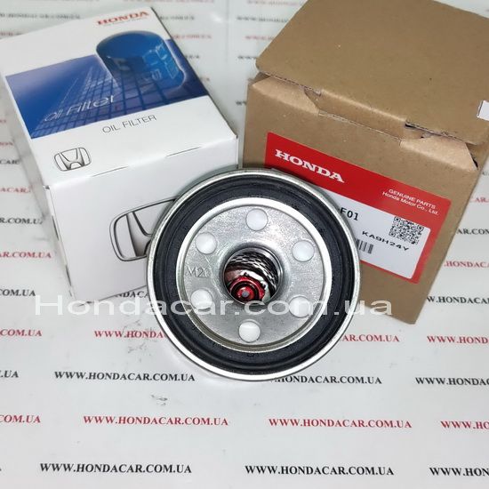 Фильтр масляный двигателя Honda 15400-RBA-F01