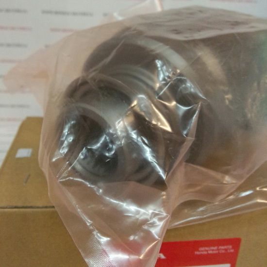 Шрус внутренний правый Honda 44310-TA0-307