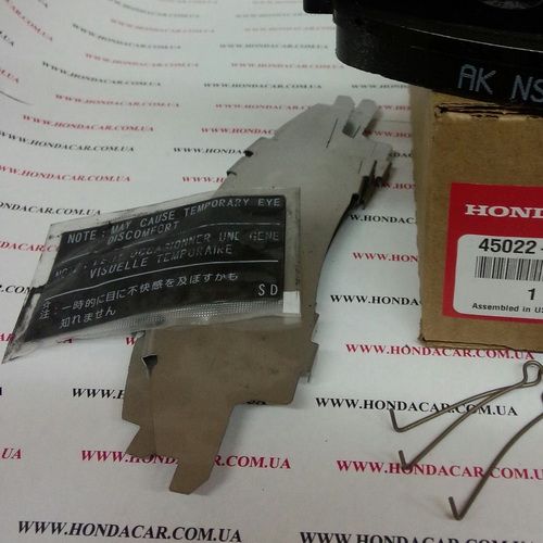 Тормозные колодки передние Honda 45022-SZA-A01