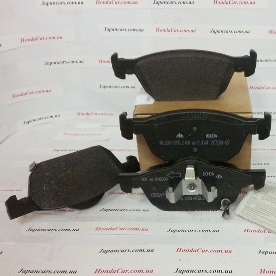Тормозные колодки передние Honda 45022-TL1-G01