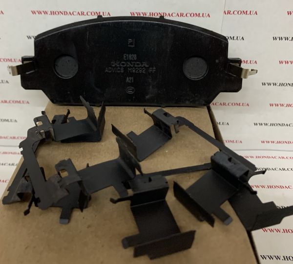 Тормозные колодки передние Honda 45022-TLA-A02