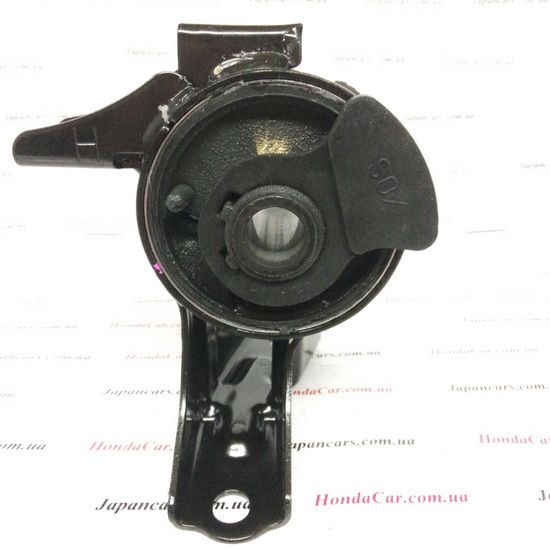 Подушка двигателя правая Honda 50820-SHJ-A03