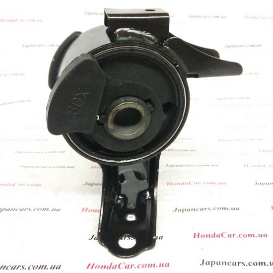 Подушка двигателя правая Honda 50820-SHJ-A03