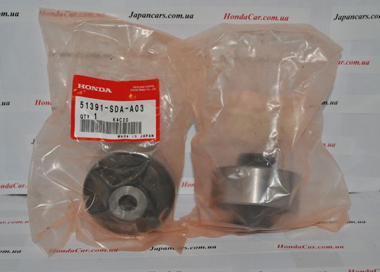 Сайлентблок переднего нижнего рычага передний Honda 51391-SDA-A03