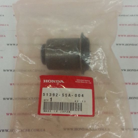 Сайлентблок переднего нижнего рычага задний Honda 51392-S5A-004