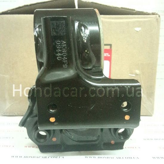 Сайлентблок переднего нижнего рычага левый Honda 51396-T0A-A01