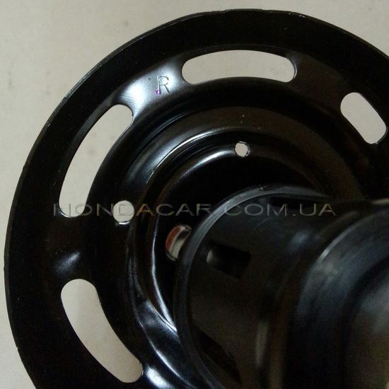 Амортизатор передний правый Honda 51605-STX-355