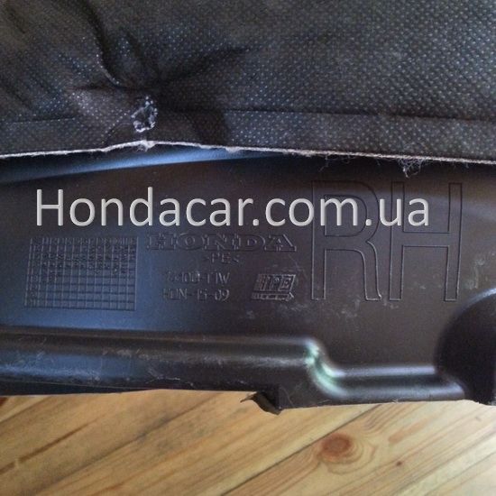 Подкрылок передний правый Honda 74100-T1W-A00