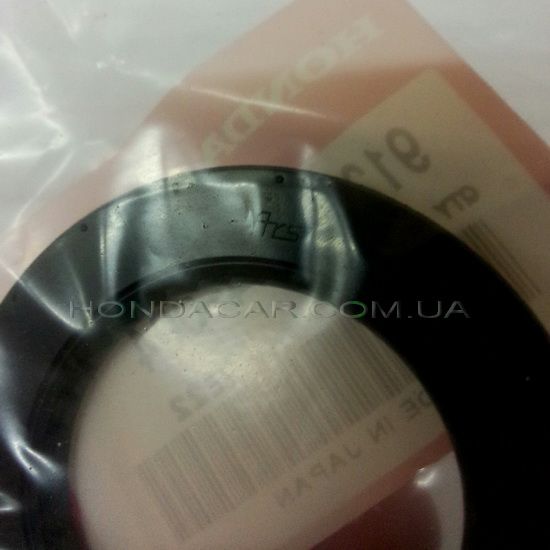 Сальник первичного вала Honda 91207-PY4-004