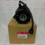 Мотор вентилятора охлаждения радиатора правый Honda 38616-RJA-J01