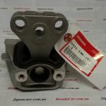 Подушка двигателя левая (АКПП) Honda 50850-SWA-J82