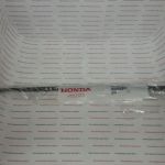 Резинка щетки стеклоочистителя пассажирская (575 MM) правая Honda 76623-SNA-A12