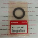 Сальник коленвала передний Honda 91212-PLC-003