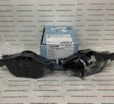 Тормозные колодки передние Blue Print ADH24266