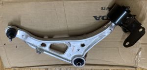 Рычаг передней подвески левый Honda 51360-T6Z-A10